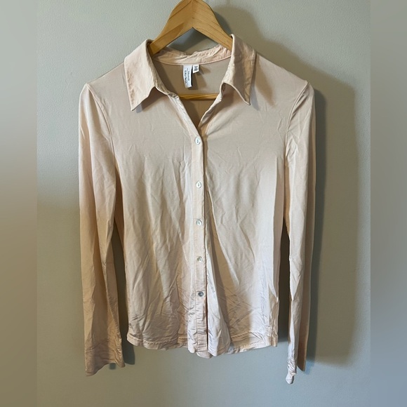 & Other Stories Cream Button Down Blouse Mother of Pearl Buttons Size 0/XS - Picture 1 of 9